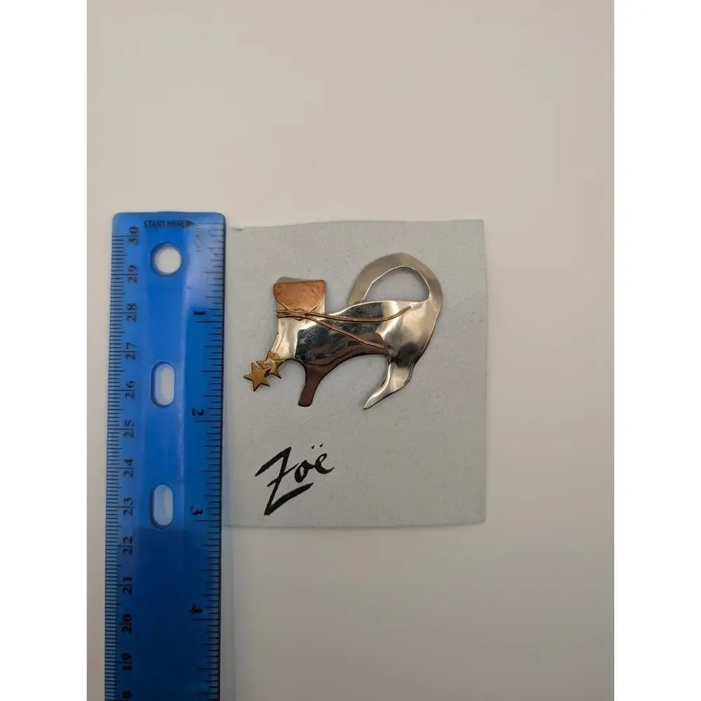 Signed Zoë Artisan Mixed Metal Celestial Cat Brooch with Stars